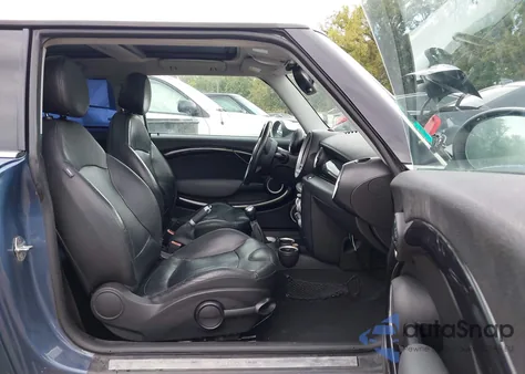 2009 Mini Cooper z USA, uszkodzony, nr VIN WMWMF33529TU73545